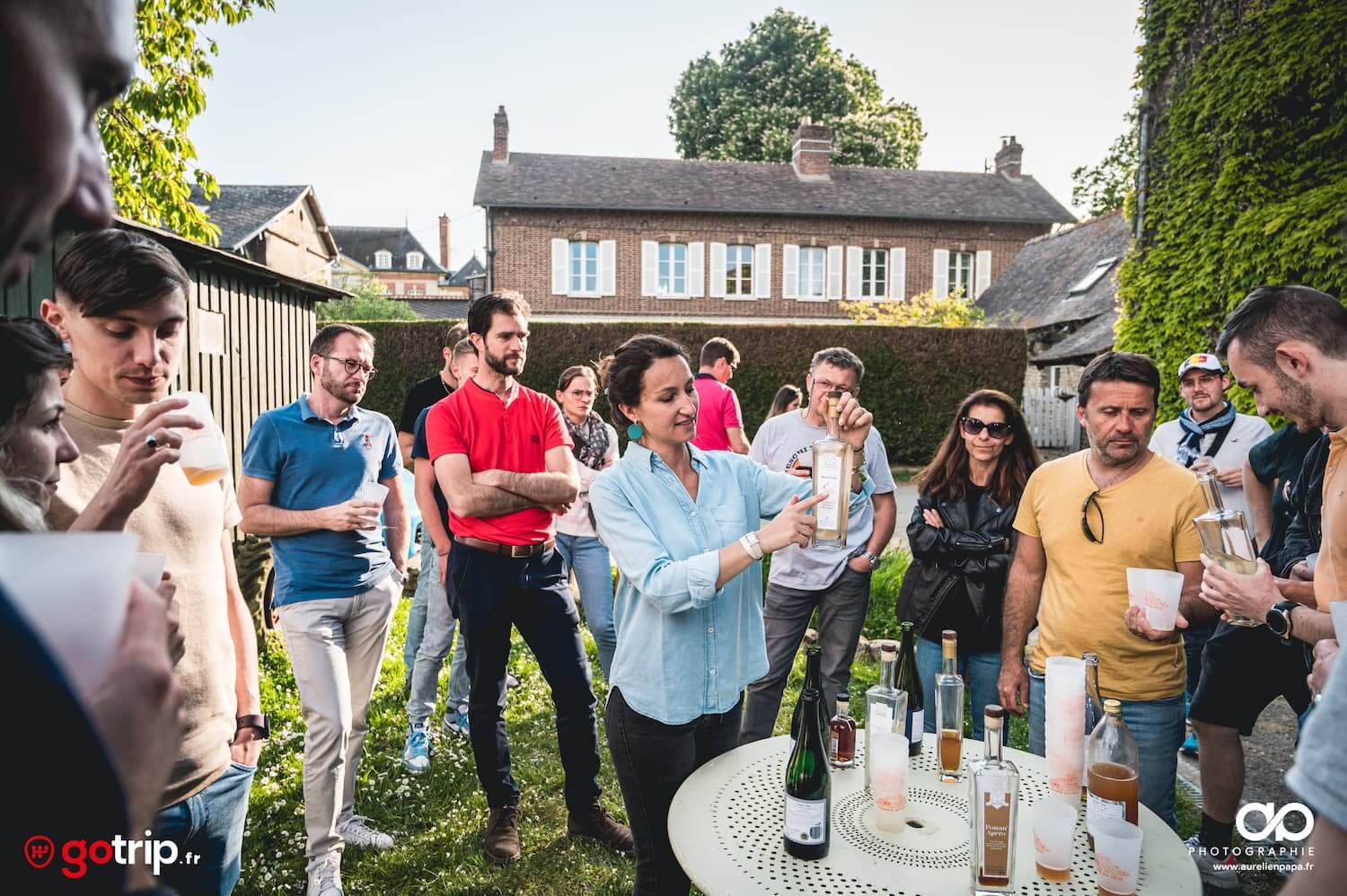 lyons la foret roadtrip balade voitures sportives gotrip routes vexin normand roadtrip GT supercars normandie yvelines itinéraire vallée d'eure bistronimie gastronomie épicurisme événement automobile thoiry rambouillet evreux les andelys vesly gisors rassemblement confidentiel Constance Hyest Mont Viné